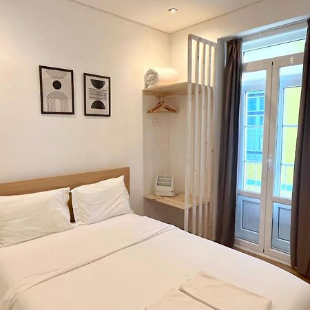 Bairro Alto Hostel Lisbon Bagian luar foto