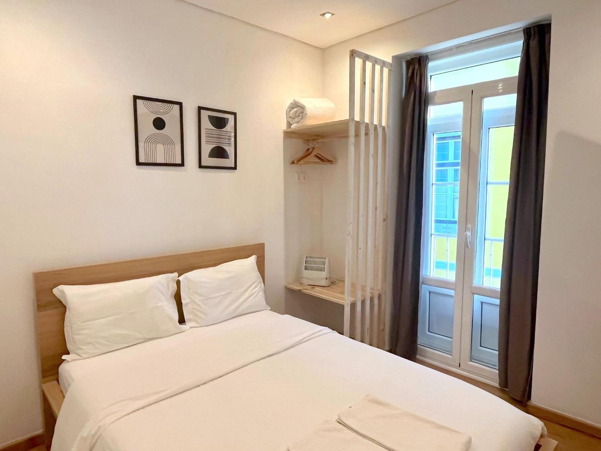 Bairro Alto Hostel Lisbon Bagian luar foto