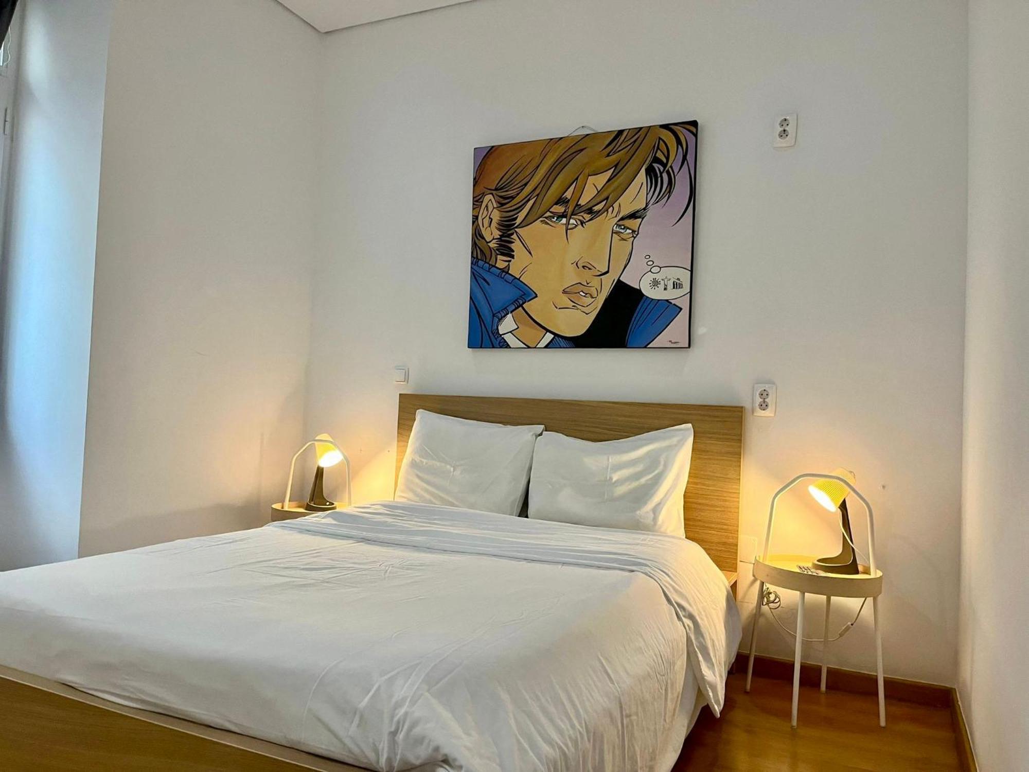 Bairro Alto Hostel Lisbon Bagian luar foto
